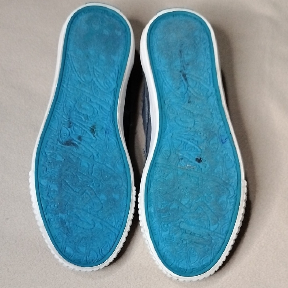Blowfish Women's Casual Gray Slip-On Sneakers - Picture 7 of 10